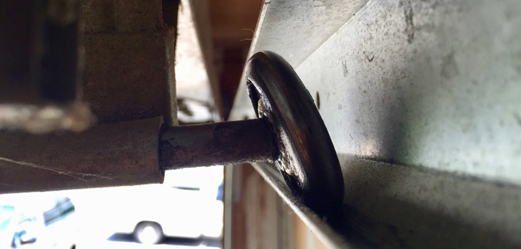 garage door rollers repair in Oak View